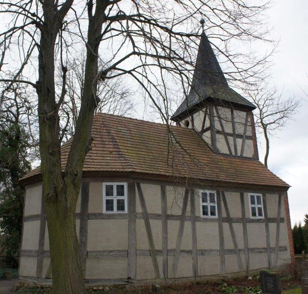 Kirche in Klein Briesen